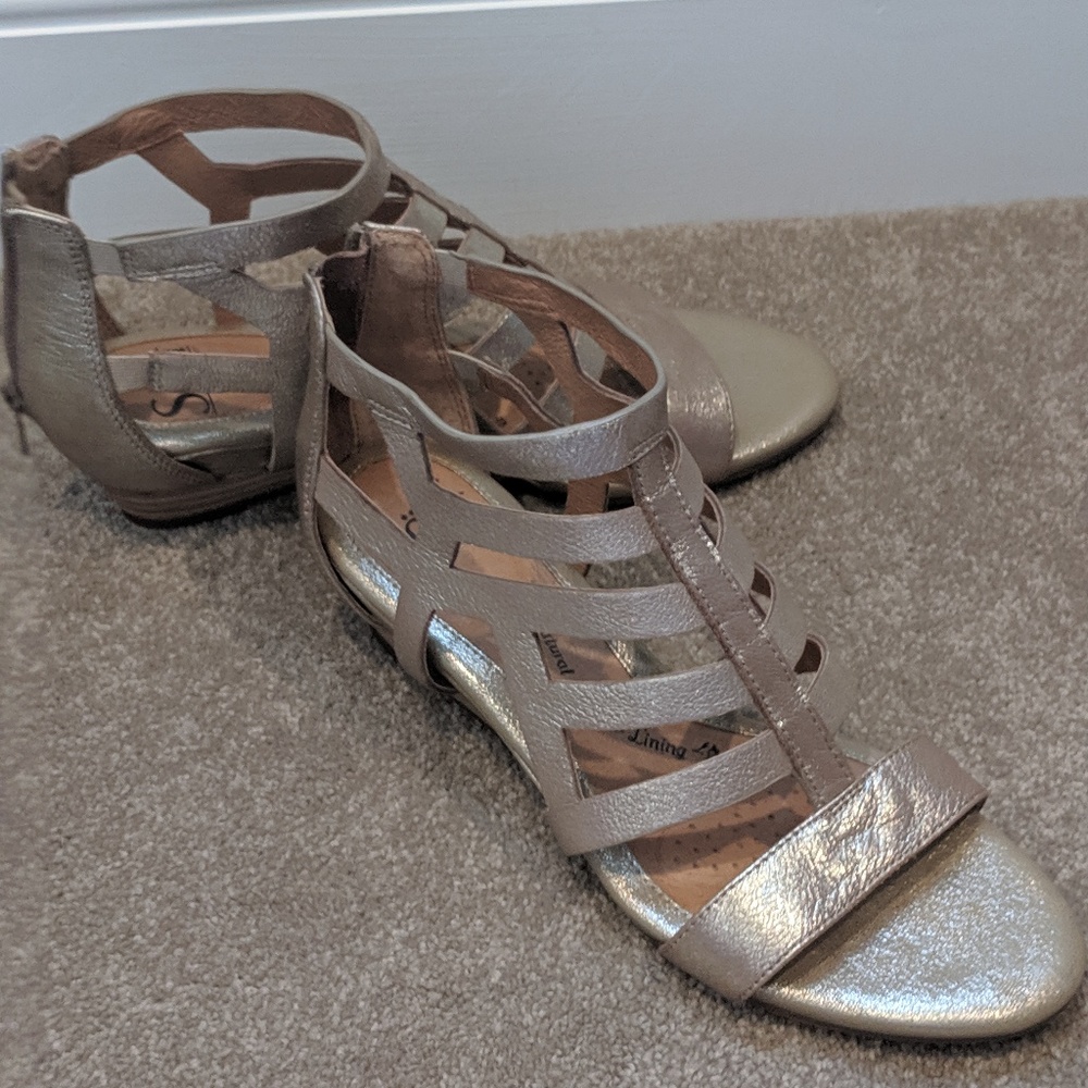 Sofft  Sandals Satin Gold Metallic - Ravello